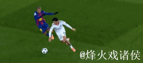 18岁亚马尔剪刀脚染黄!下轮欧冠停赛 被换下黑 18岁亚马尔剪刀脚染黄!下轮欧冠停赛 被换下黑