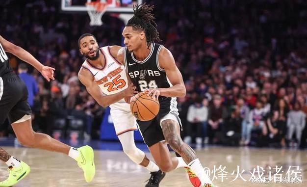 布里奇斯爆发41分文班空砍42+18 尼克斯险胜马刺